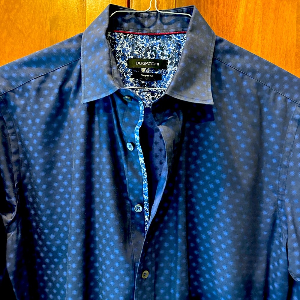 Men’s Bugatchi M dress shirt. Navy blue with light blue poka dots.